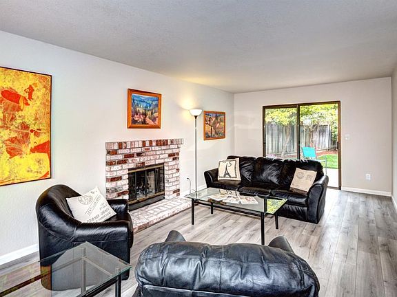 5th image of 7228 Martwood Way