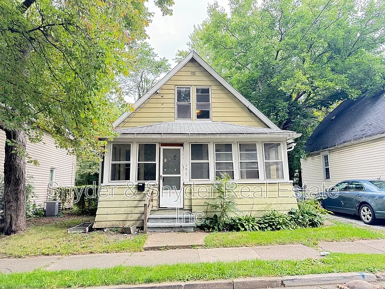 391 E Voris St — Photo 11