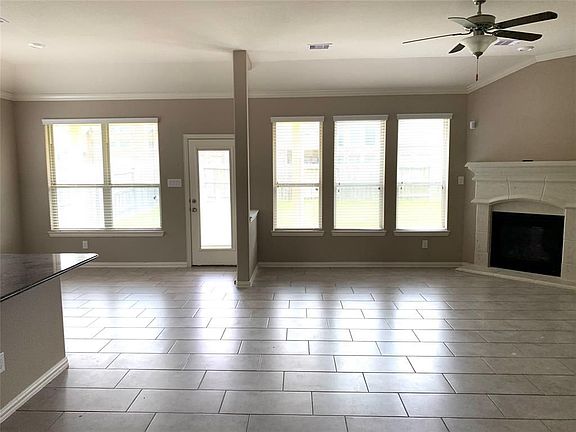 4th image of 16635 Highland Country Dr