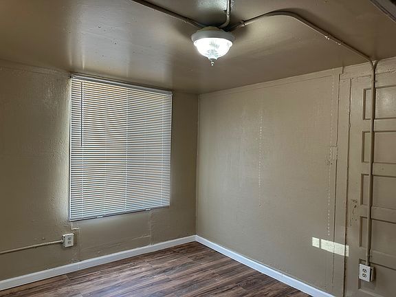 3rd image of 421 S H St #A