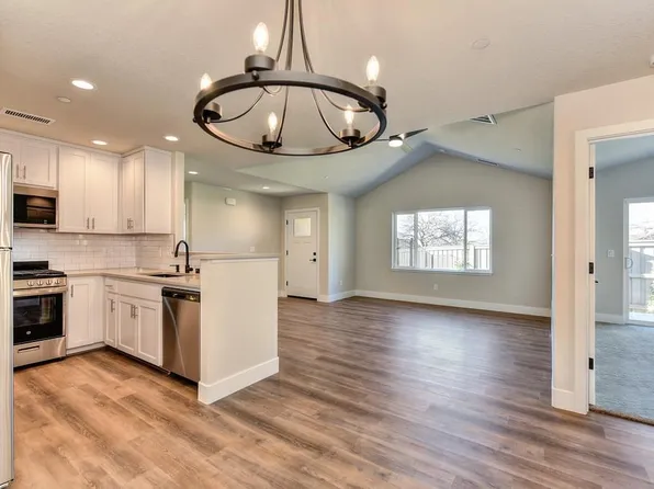 2727 Commons Pl, Auburn, CA 95603