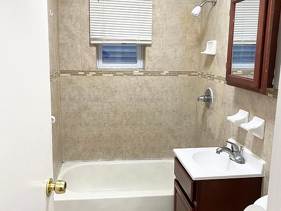 4th image of 110 61st St APT 2