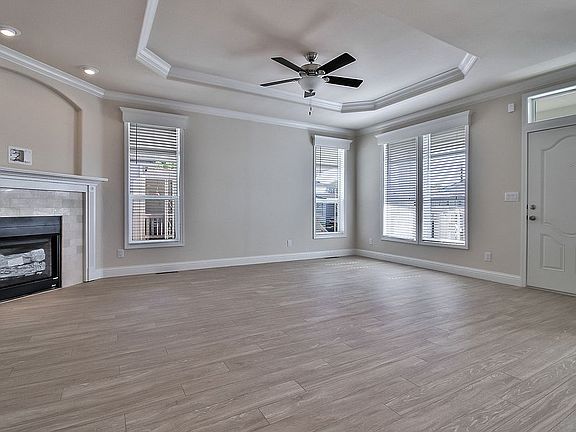 4th image of 1050 Borregas Ave #96