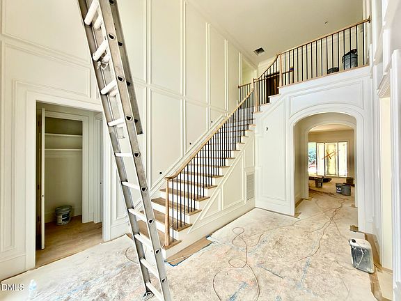 5th image of 6832 Greystone Dr