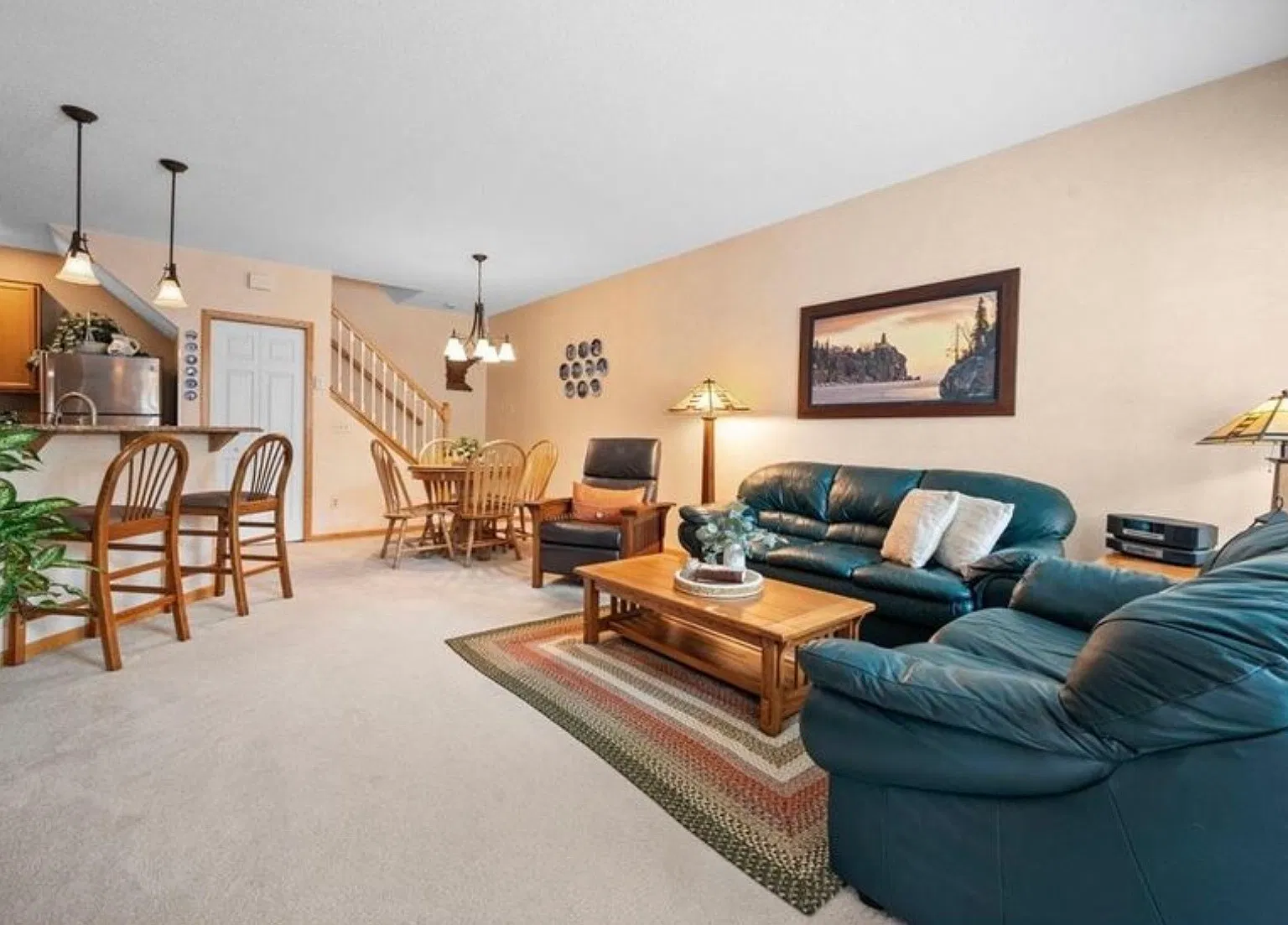 2 bed, 1225 sqft, $2,075 — Photo 4