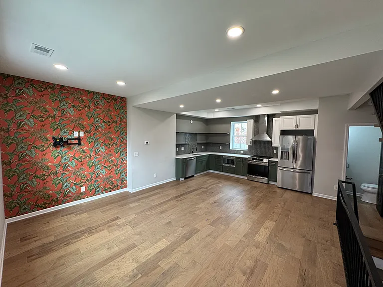 847 Blossom Way — Photo 4