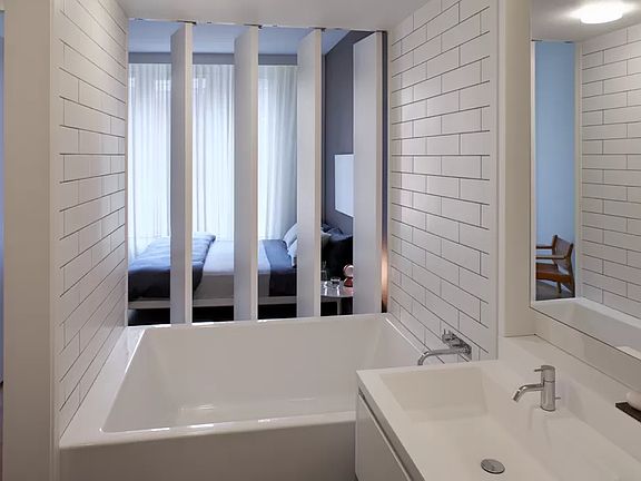3rd image of 15 William St APT 26B