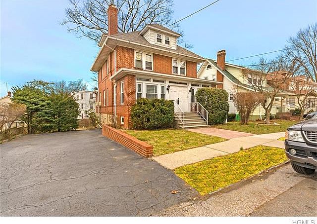 1st image of 23 Lee Ave