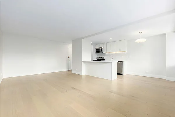 Rented by A&E Real Estate Management | media 10