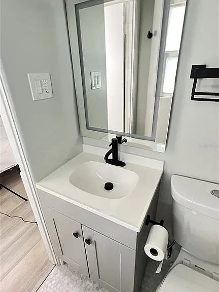 976 Tennessee Ln — Photo 11