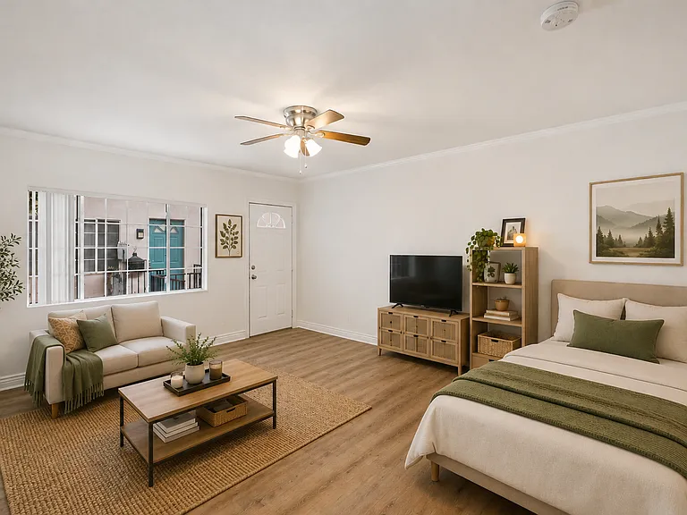 1234 N. Berendo — Photo 3