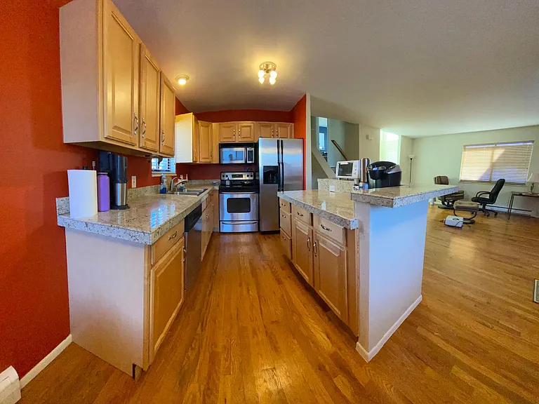 2221 Eaton St — Photo 4