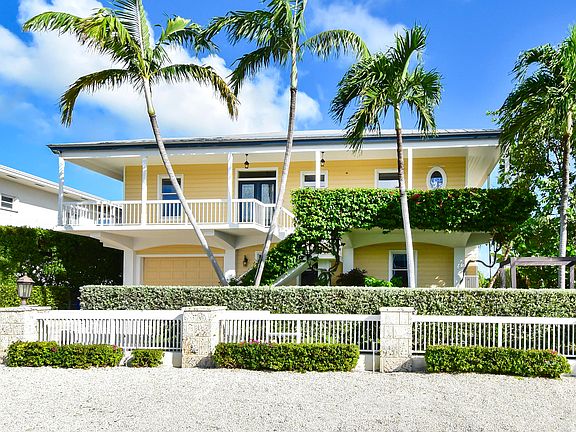 5th image of 151 Kahiki Dr