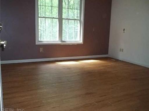 5th image of 6768 Honeycutt Ln
