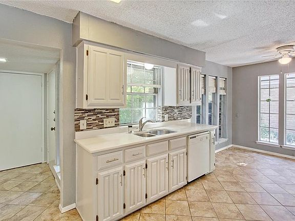 3rd image of 1614 Northridge Dr