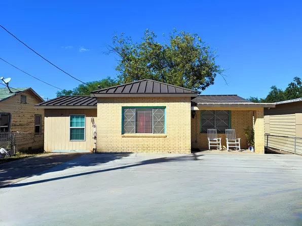 2008 E Price St, Laredo, TX 78043