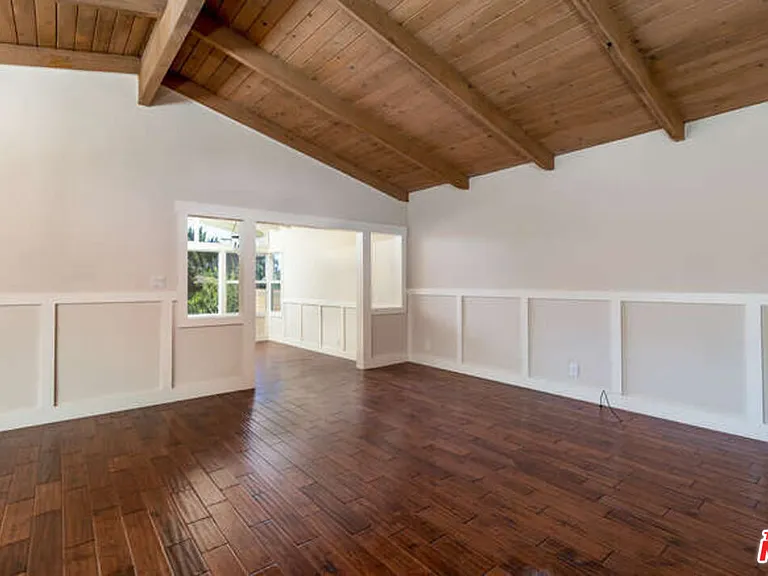 1604 Oak Ave — Photo 6