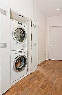 Rented by REAL New York | media 21