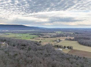 401 Pelham Point, Pelham, TN 37366