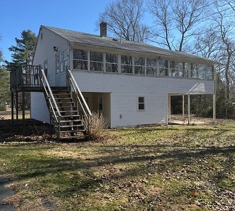 2nd image of 35 Sipples Hill Road