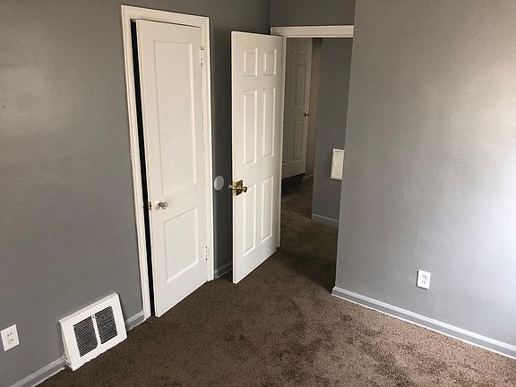 3rd image of 7551 Memorial Ave