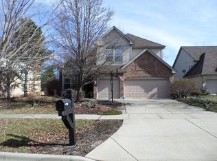 44 E Warson Ct, Vernon Hills, IL 60061