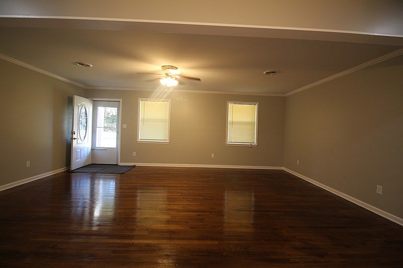 711 W Monroe St, Grenada, MS 38901 Zillow