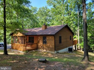400 Highview Ln, Berkeley Springs, WV 25411