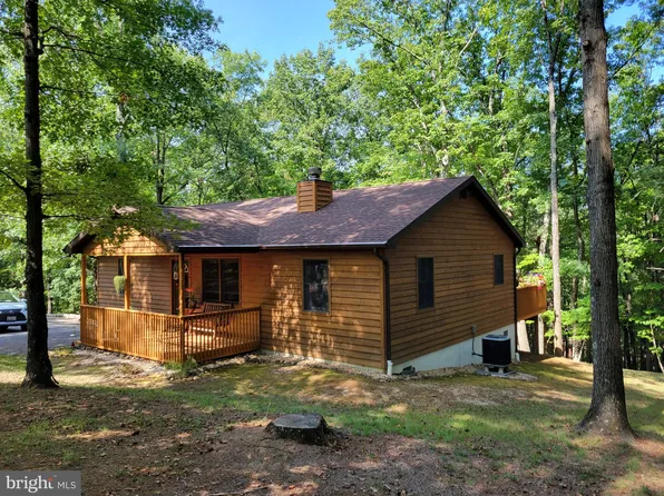 400 Highview Ln, Berkeley Springs, WV 25411