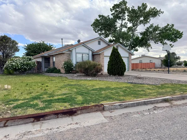 4 Owens Dr, Los Lunas, NM 87031