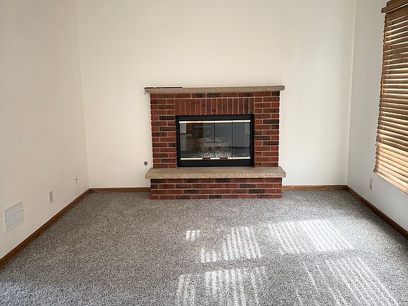 4th image of 1500 Wildrose Dr