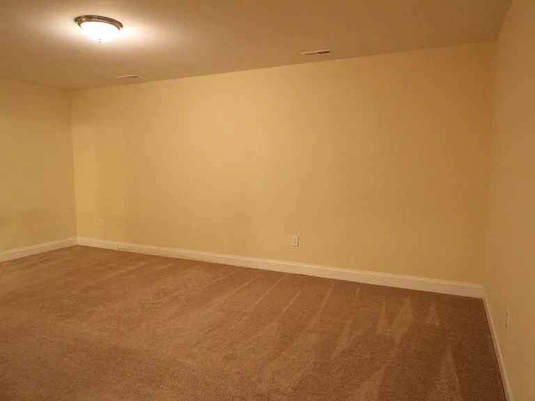 374 Tanzanite Dr — Photo 4
