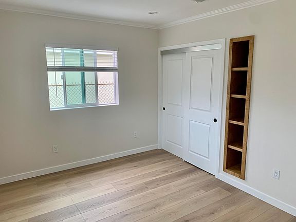 4th image of 430 E Freeland St #5