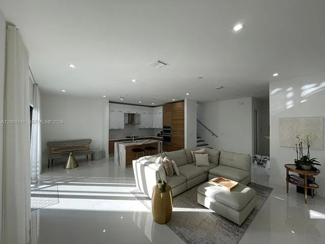 8283 NW 44th St — Photo 6