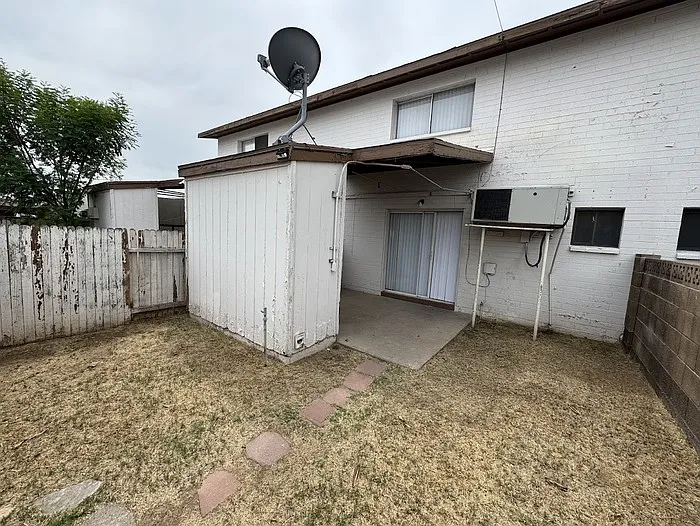 4606 N 71st Ln — Photo 10