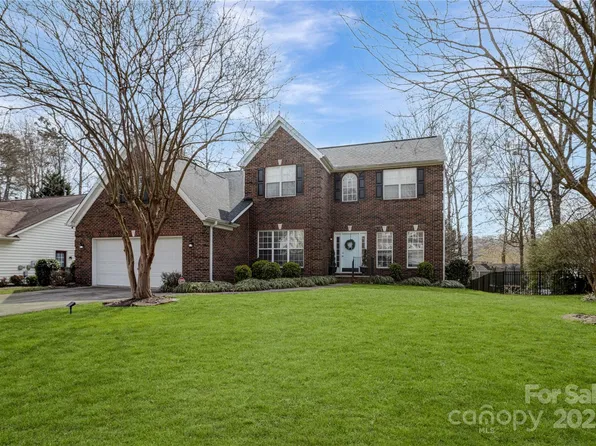 104 Steamboat Dr, Mount Holly, NC 28120