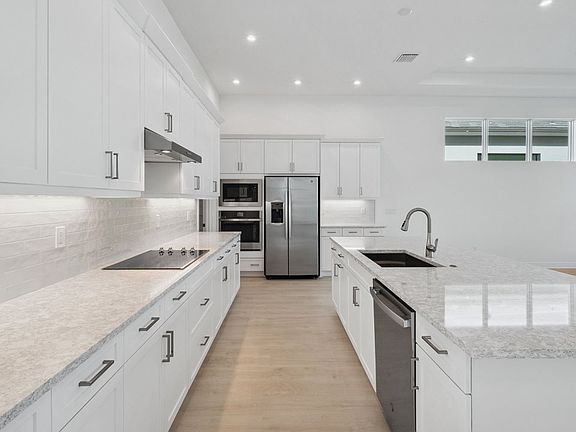 Juila Model Kitchen