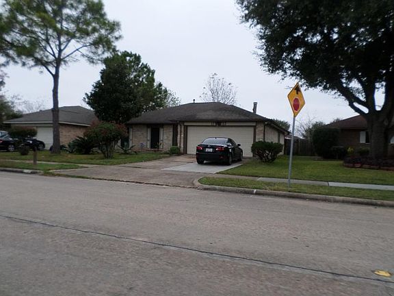 3rd image of 1722 Grand Park Dr