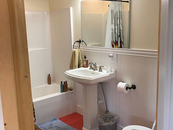 Full bath- shower/tub, etc.