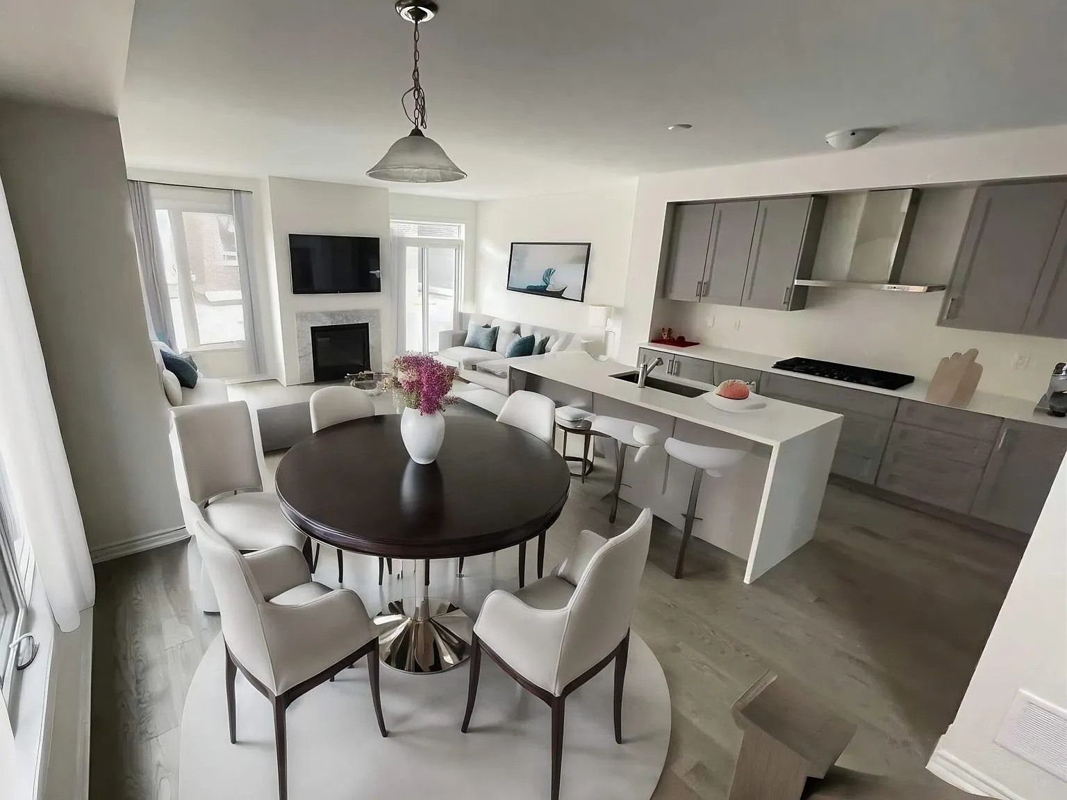 4 bed, $3,300 — Photo 3