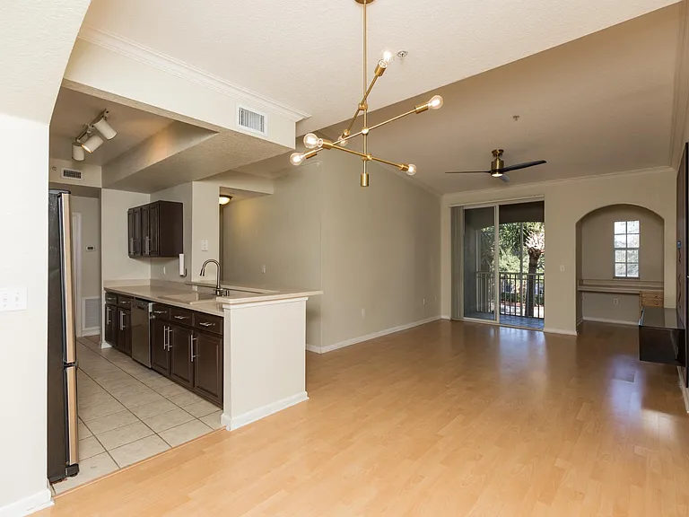 10075 Gate Pkwy N #405 — Photo 7