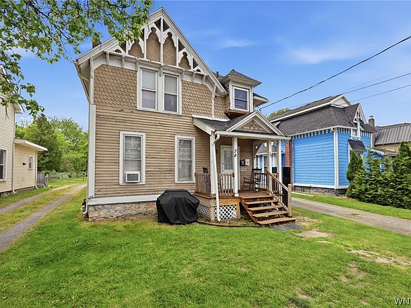2nd image of 38 Walnut St