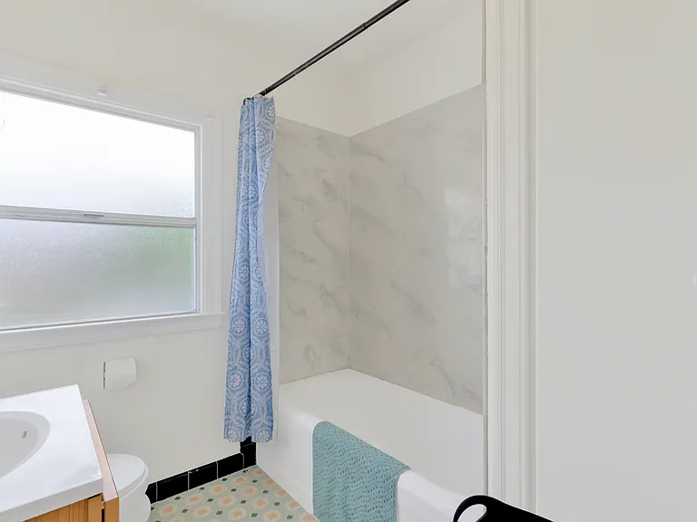 271 W Broadmoor Blvd — Photo 20
