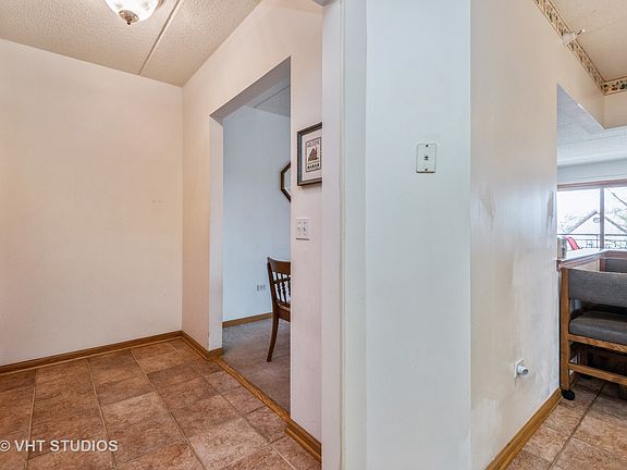 3rd image of 5005 Warren St #2-308