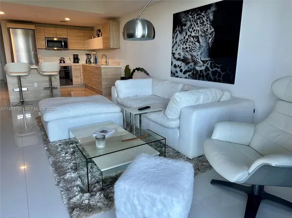 16385 Biscayne Blvd Unit 303, North Miami Beach, FL 33160