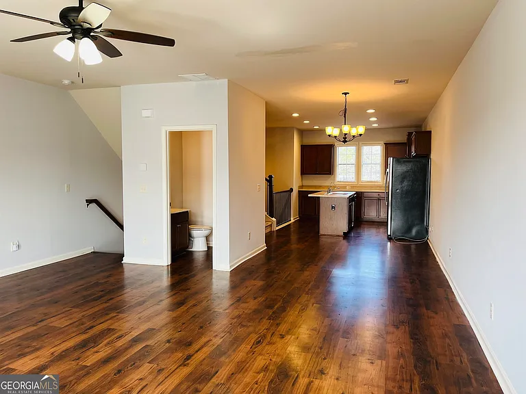 381 Sand Bay Dr — Photo 8