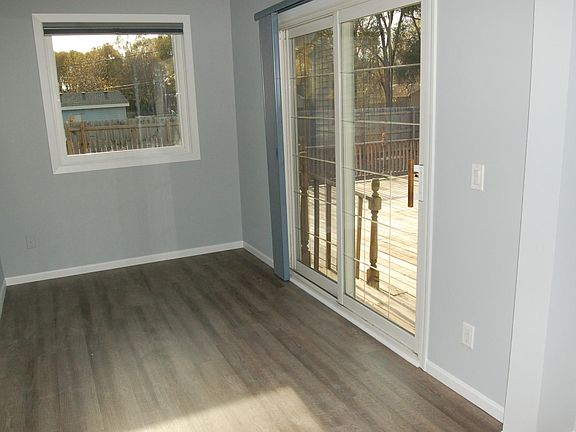 4th image of 13828 Crosstown Dr NW