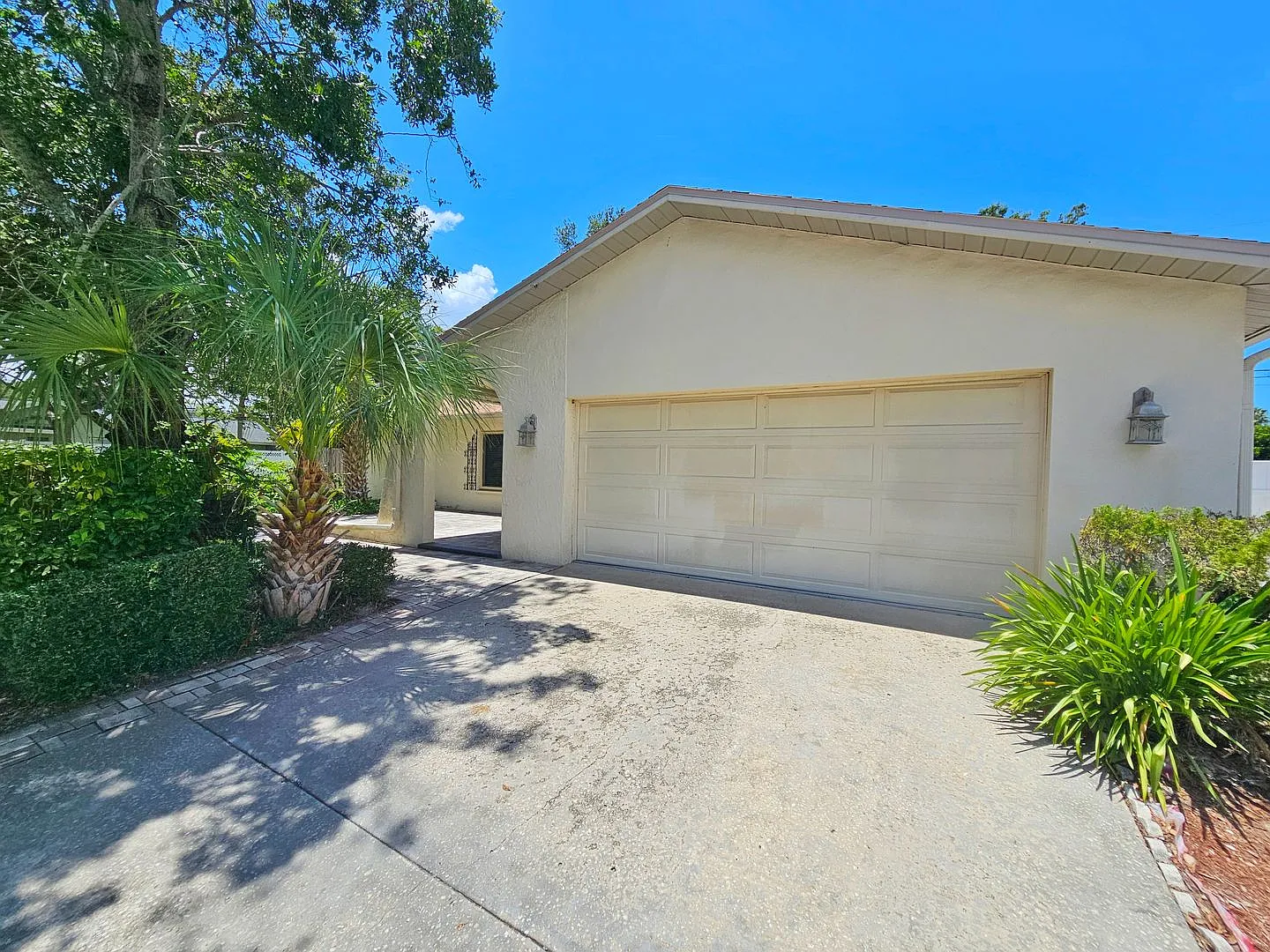 3 Bedroom 2 Bath Home in Safety Harbor — Photo 1