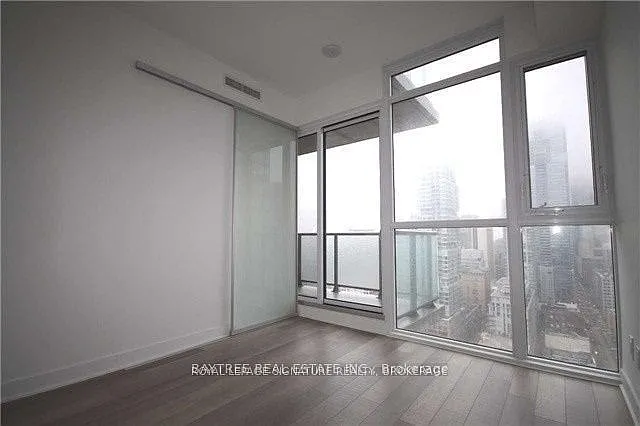 The Bond Condos — Photo 3
