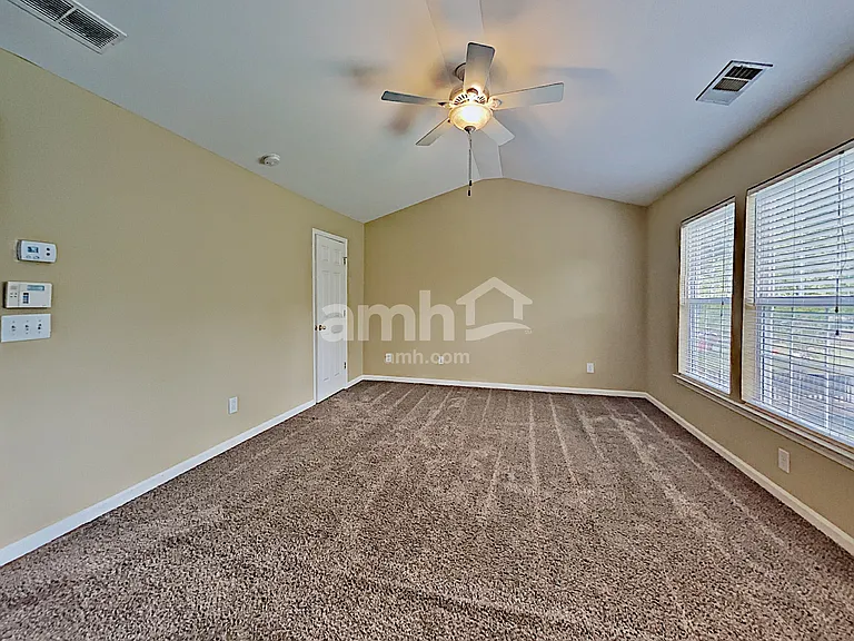 2251 Monthemer Cv — Photo 18